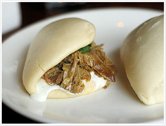 Pan bao con pollo teriyaki 