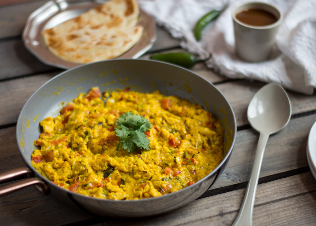 Scrambled Eggs with Curry Leaves