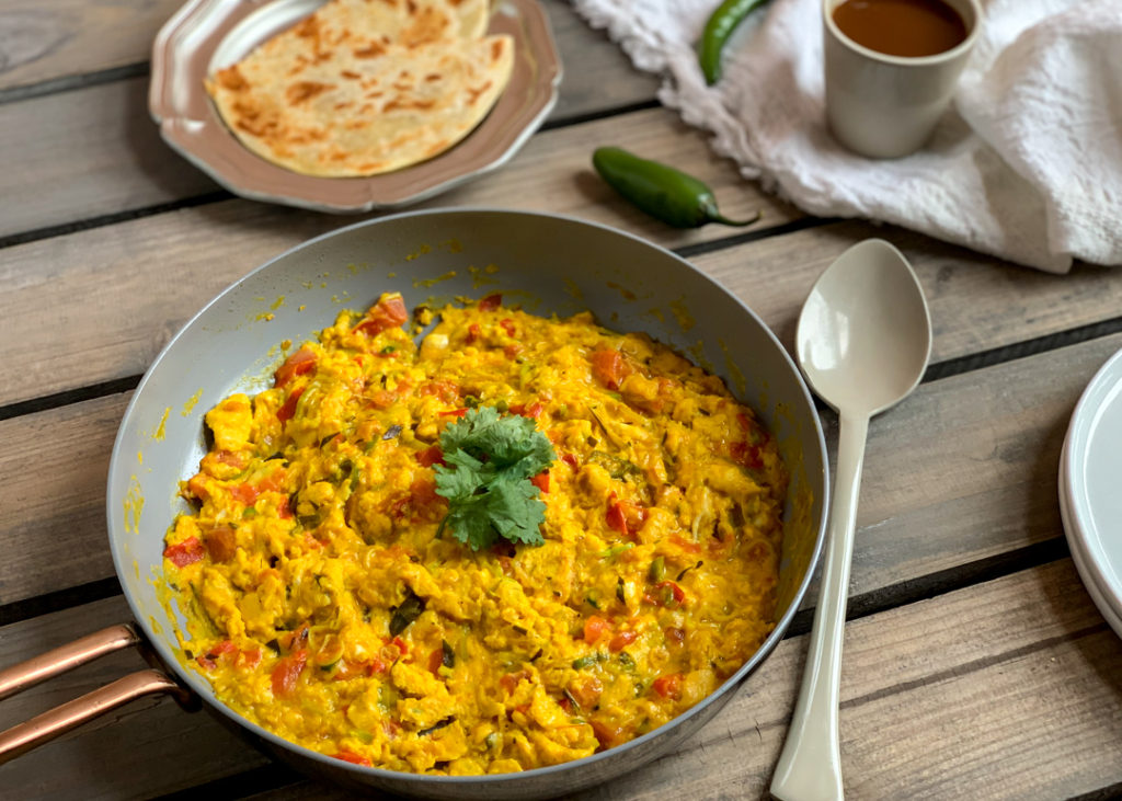 Scrambled Eggs with Curry Leaves