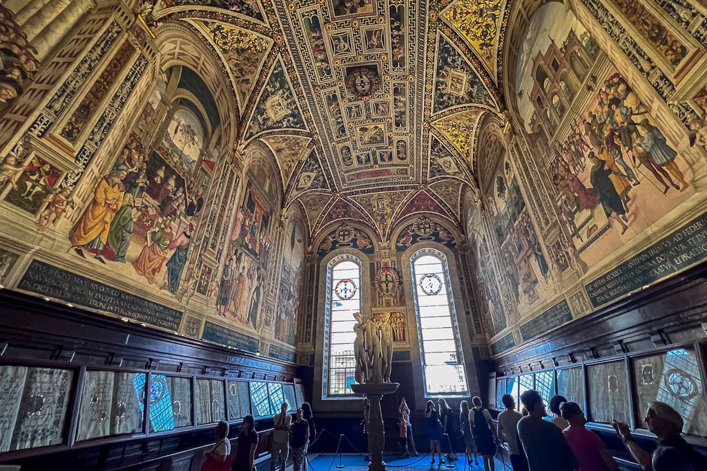 Piccolomini Library in Siena